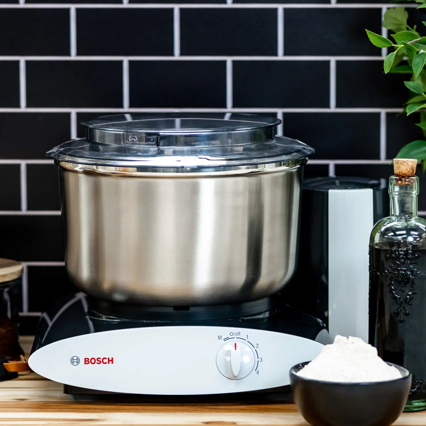 Bosch Black Universal Plus with Stainless Steel Bowl